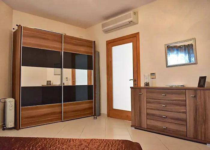 Apartament Sunny In Tas-sellum Mellieha, Malta. *